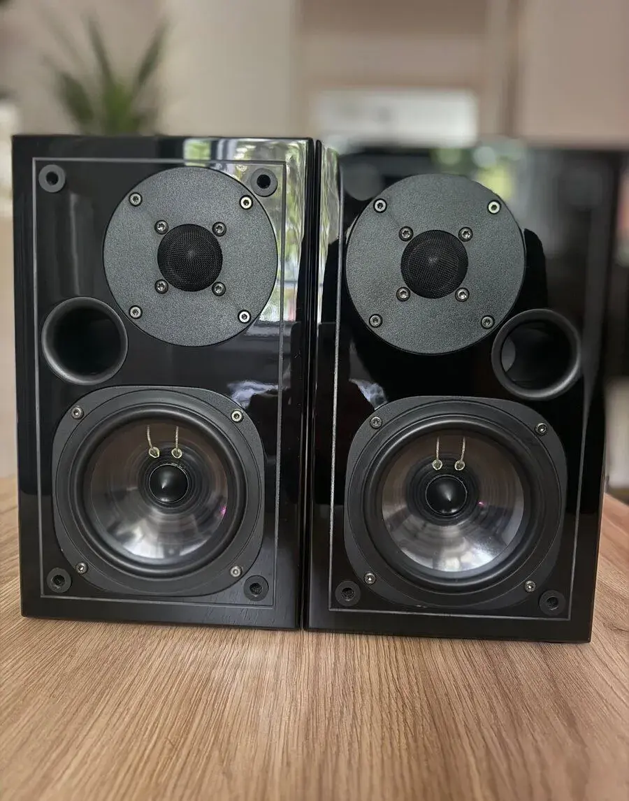 Usher s-520