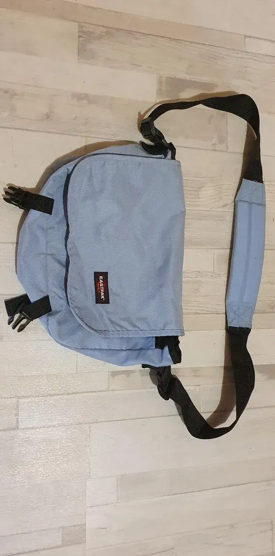 Eastpack taška přes rameno světlemodrá-černá STAV