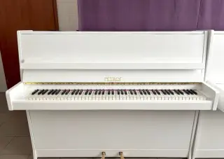 Klavír - české bílé piano Petrof 016PB