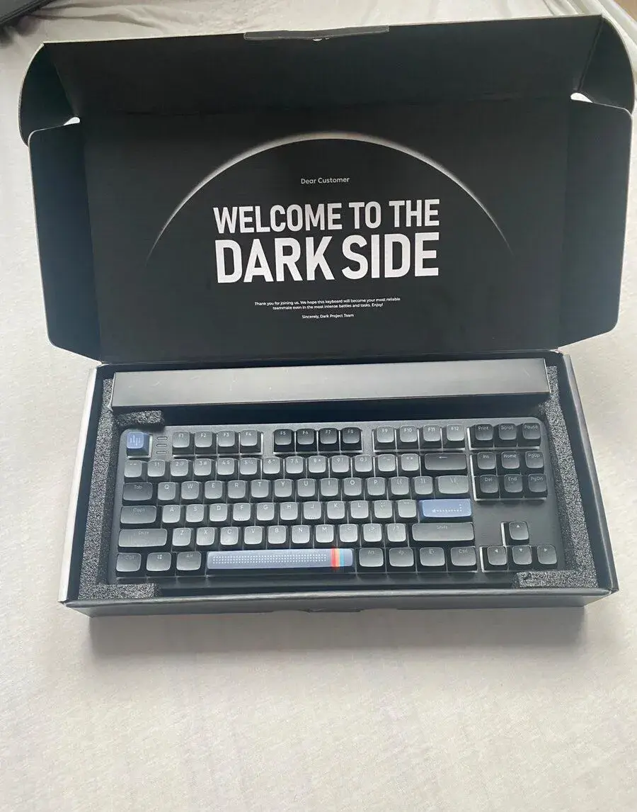 Mechanickou klávesnici Dark Project ⌨️