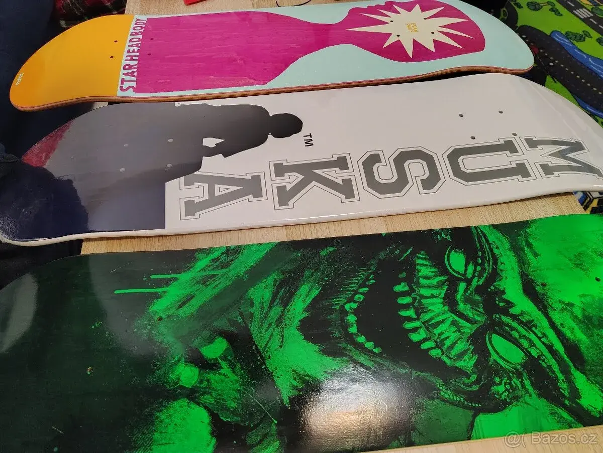 Skateboardové Desky Fosny Trucky Kolecka Loziska a Veci