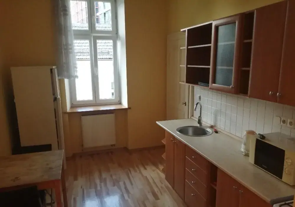 Pronájem 2+1, ulice Dornych, centrum (u Vaňkovky), 85 m2, ko