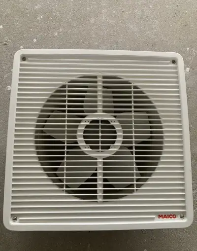 ventilator Maico ,: rozmer 355x355mm , prumer vrule 255mm