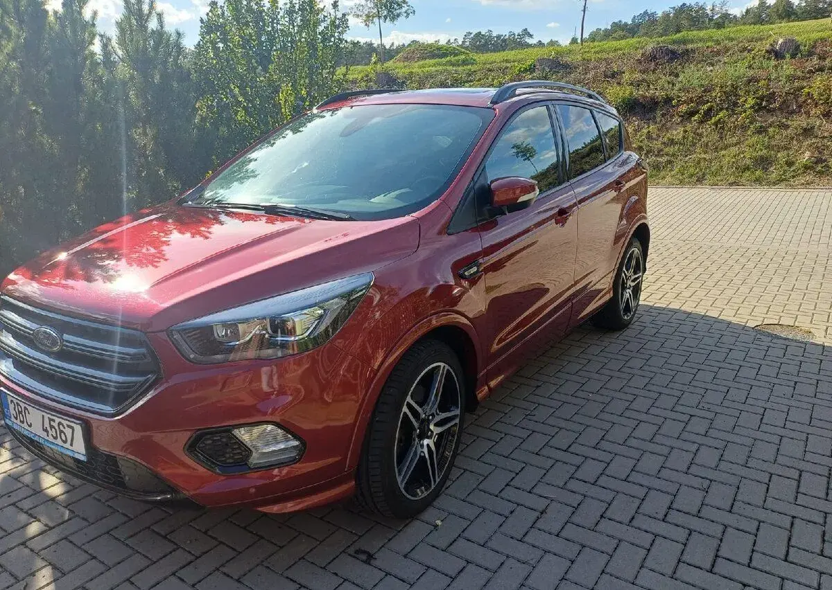 Ford Kuga – 2019, 82 000 km
