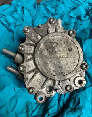 Tandemové čerpadlo 2.0 TDI 125kW Bosch - 03G145209 (Audi A4