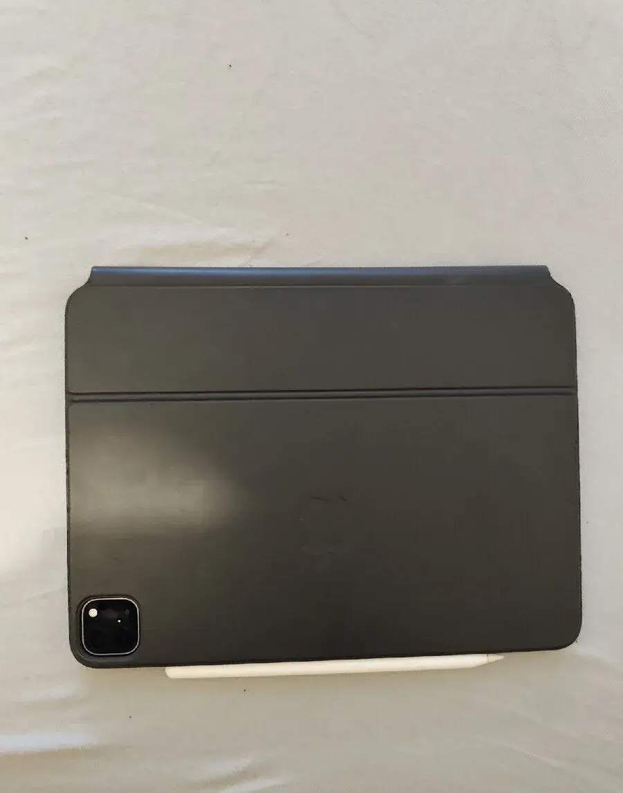 apple ipad magic keyboard 11