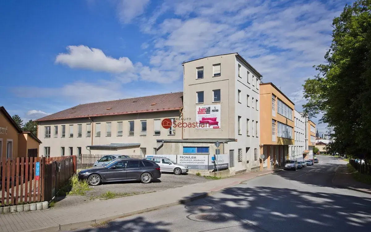 Výrobní prostory od 400 po 1 000 m² – areál ALFATEX, Pelhřim