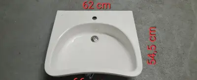 Použité umyvadlo Laufen