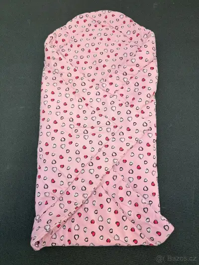 Zavinovačka pro miminko – růžová se srdíčky
