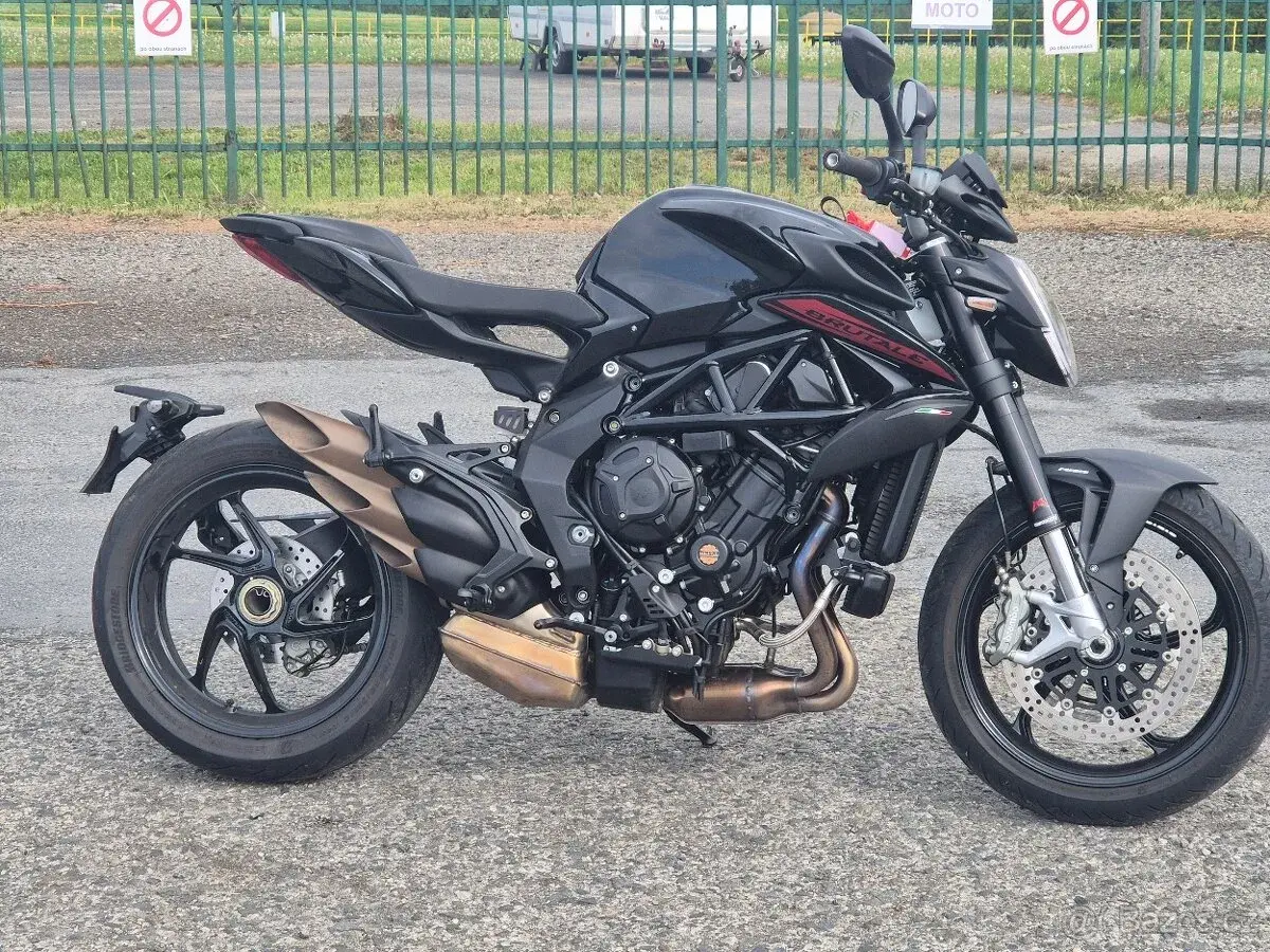 MV AGUSTA BRUTALE 800 ROSSO 2025 A2 35kw