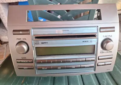 Original autorádio Toyota Corolla Verso