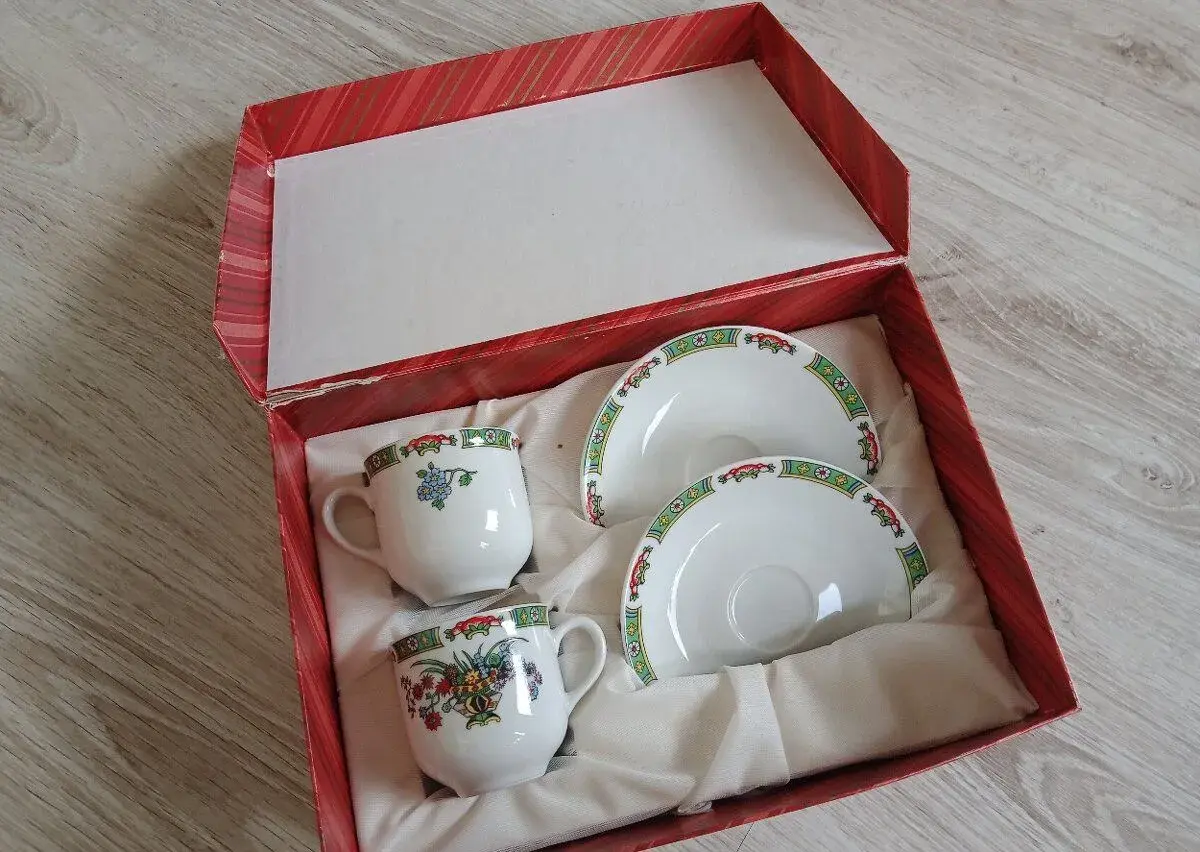 Set porcelánových šálků s podšálky, Epiag, ČR