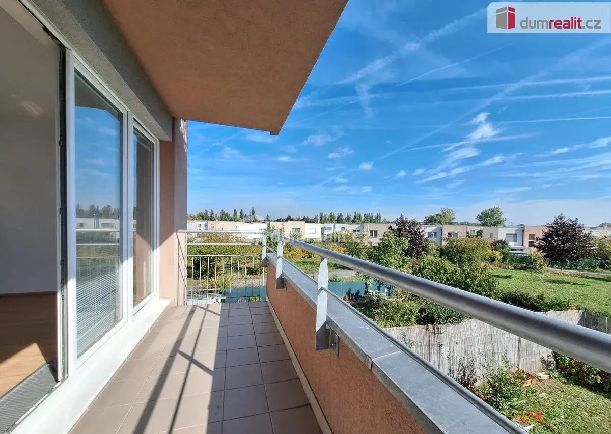 pronájem 2kk 63m2 s balkonem 11m2 P9 Letňany Hlučkova novost
