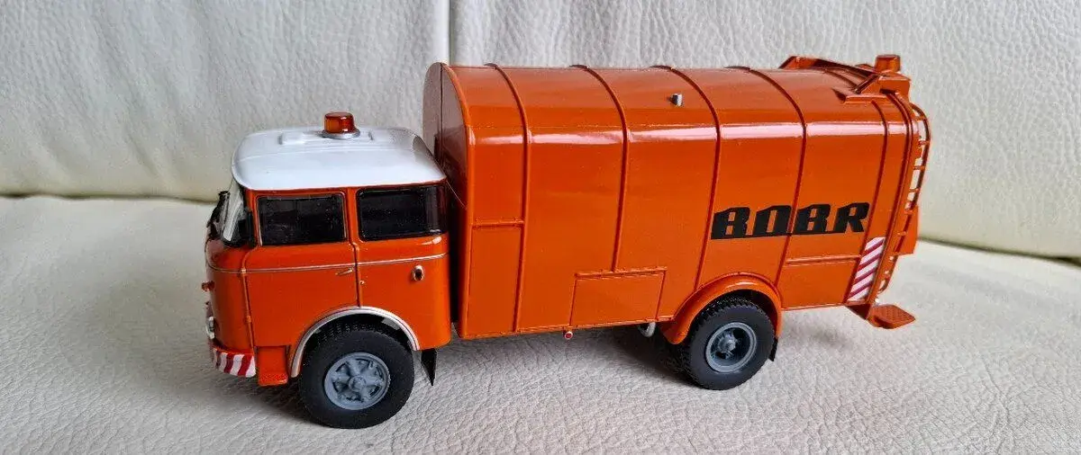 Škoda 706 RTK Bobr, Liaz 110.820 Bobr 12-1 De Agostiny 1/43
