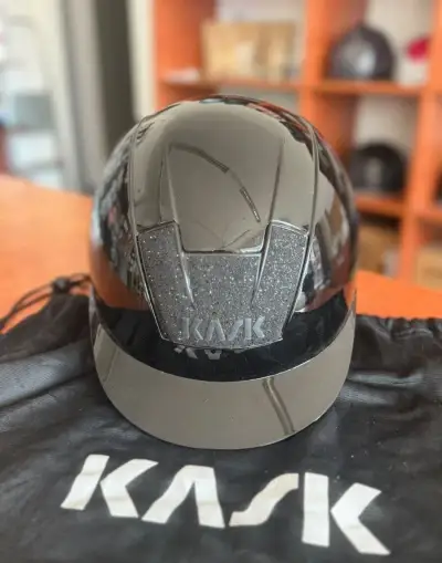 🐎✨ JEZDECKÁ HELMA KASK KOOKI SWAROVSKI – JAKO NOVÁ