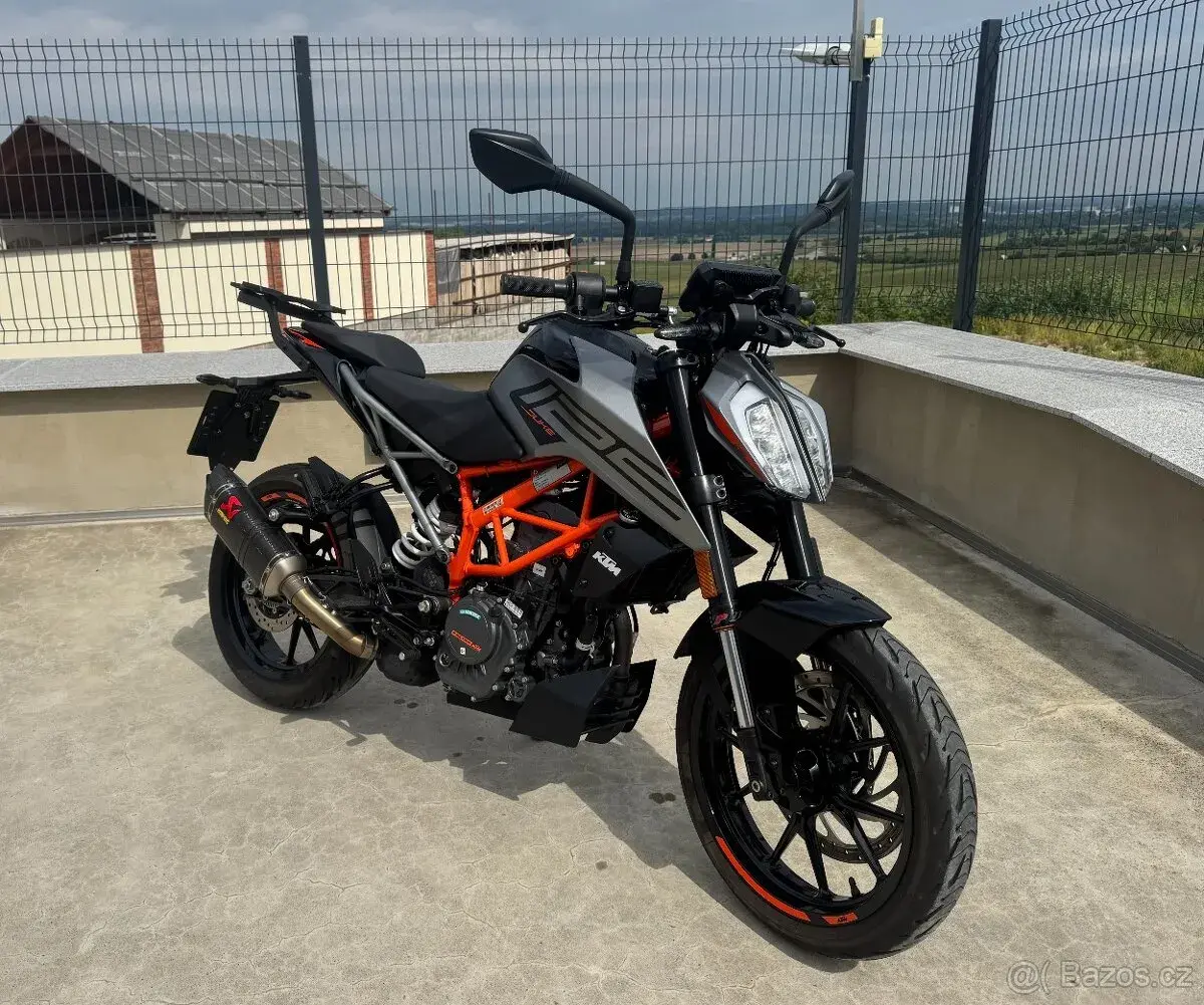 KTM DUKE 125, AKRAPOVIC
