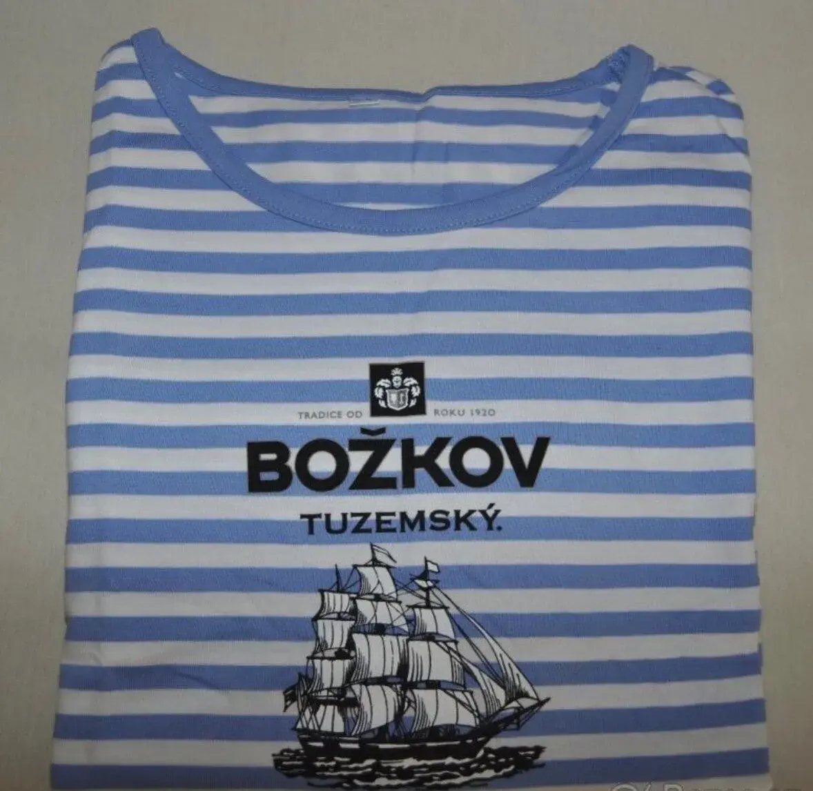 Pruhovaná dámská trička Božkov tuzemský