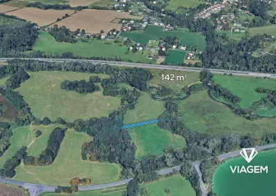 Pole 1 757 m²