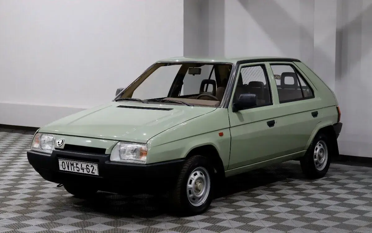 Škoda Favorit – 1988, 33 055 km