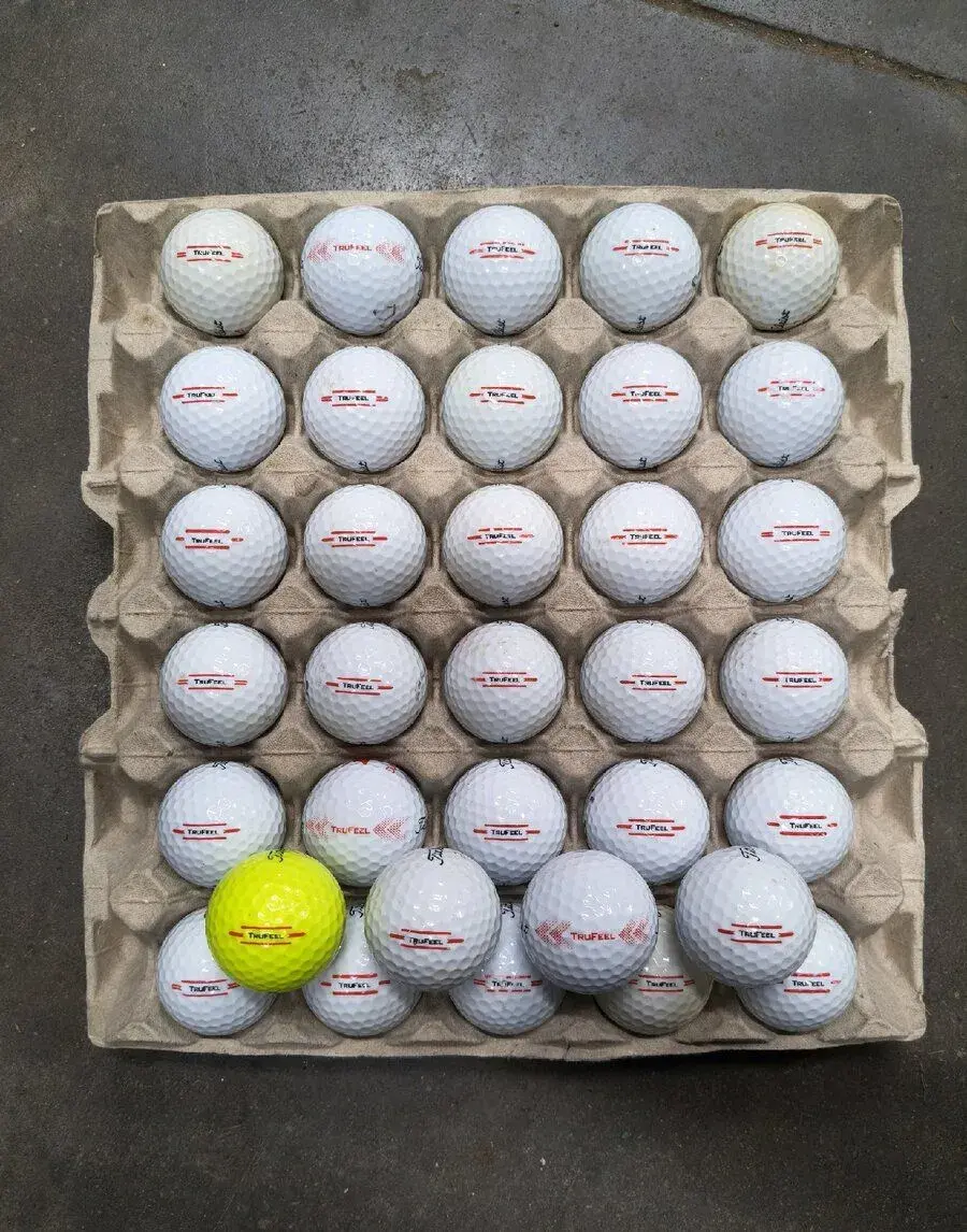 Golfové míčky Titleist TrueFeel kvalita A