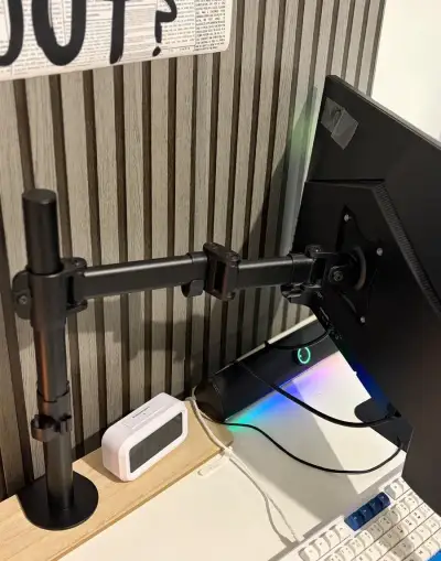 Držák na monitor Alza ergo arm S35B