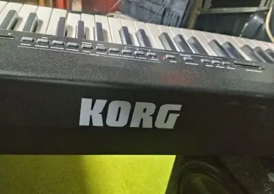Korg SP-200 BK