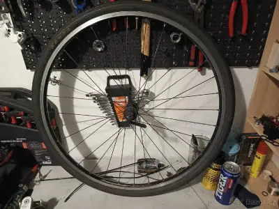 Zapletená kola 28"