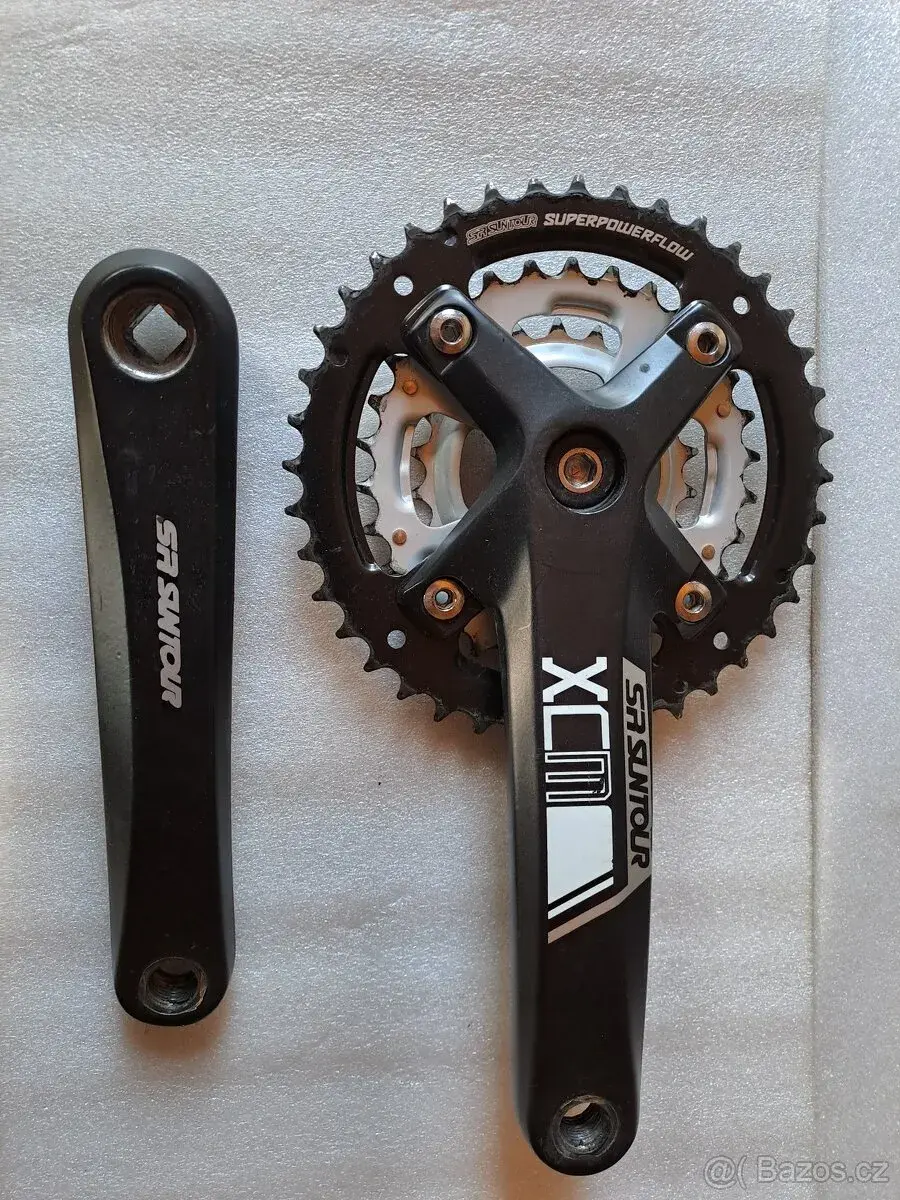 Kliky SR Suntour XCM 175 mm (trojpřevodník) + středová osa B