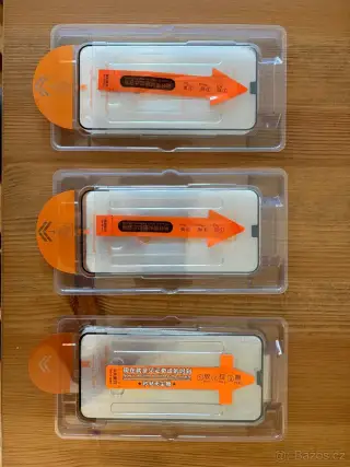 OCHRANNÁ SKLA NA IPHONE 11