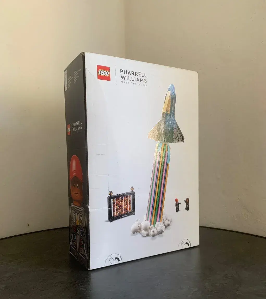 LEGO Icons 10391 Pharrell Williams: Over the Moon - NOVÉ