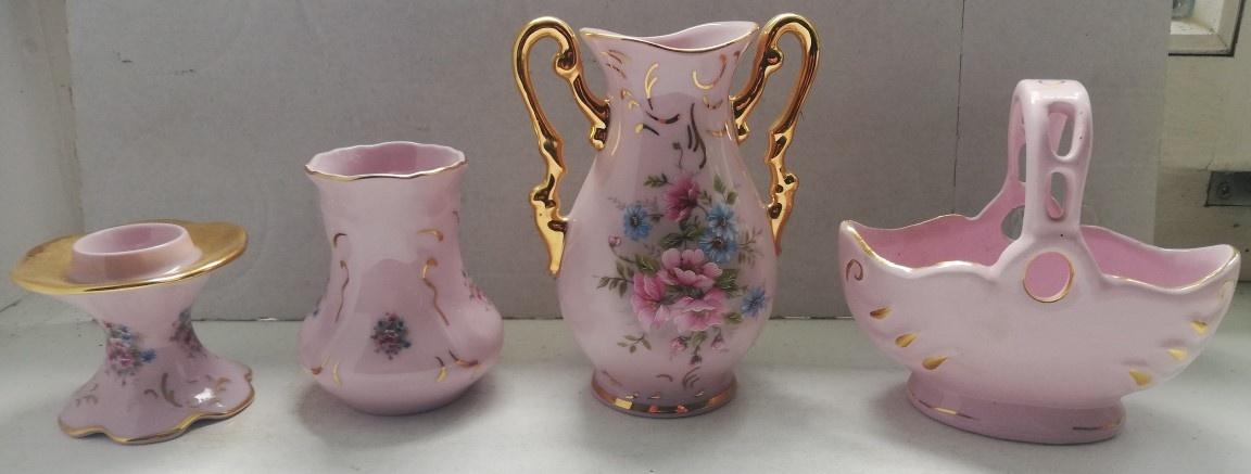 Růžový porcelán