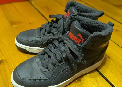 Zateplené boty PUMA vel. 38,5