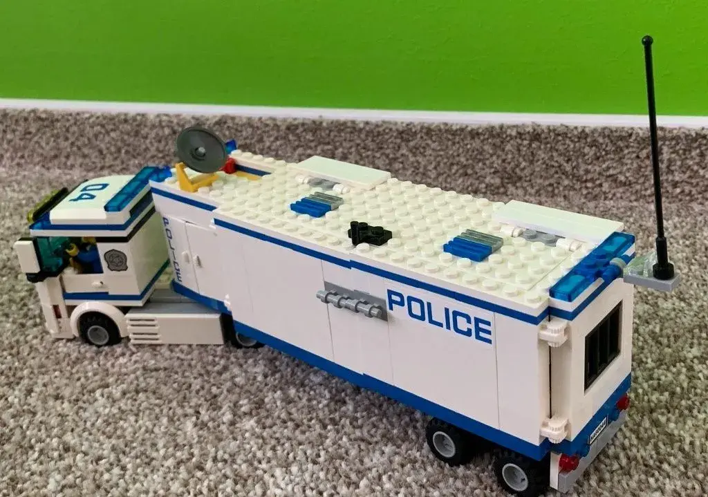 Lego City 60044, 75928