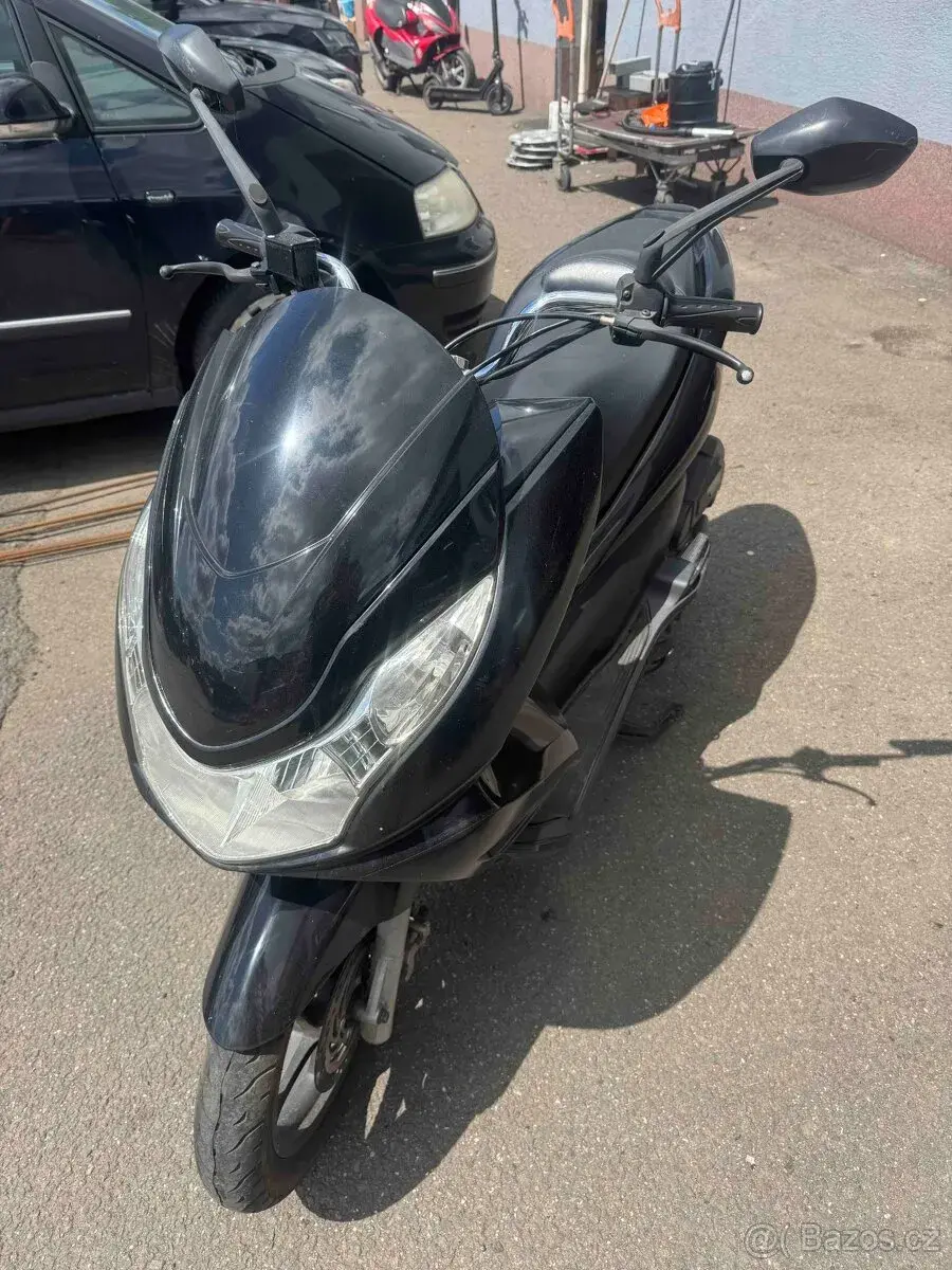 Riya Skútr 125 ( honda )