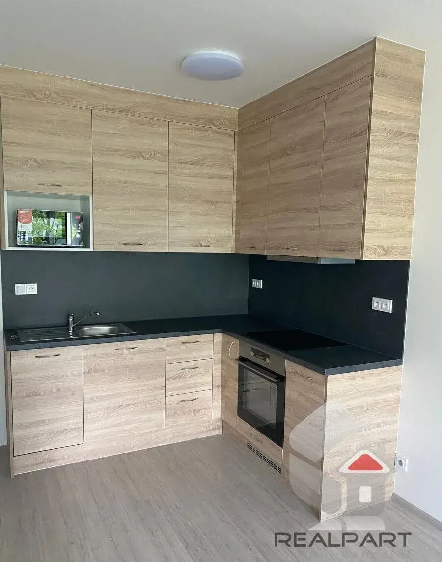K pronájmu byt 1+kk o výměře 30,52 m2, osobní vlast