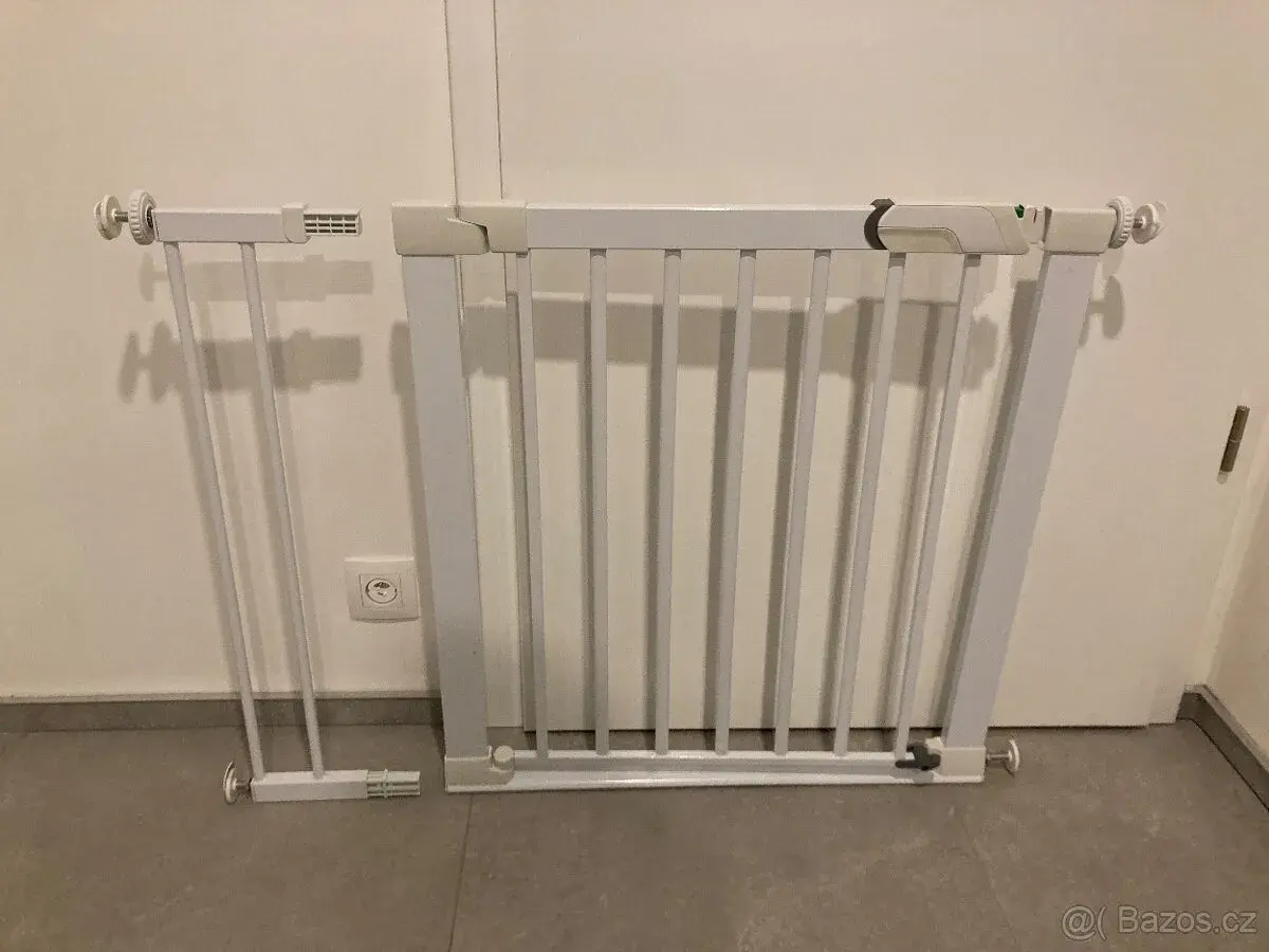Zábrana Safety 1st Flat Step + prodloužení