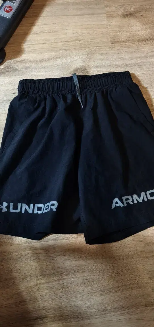 Under Armour velikost S-M
