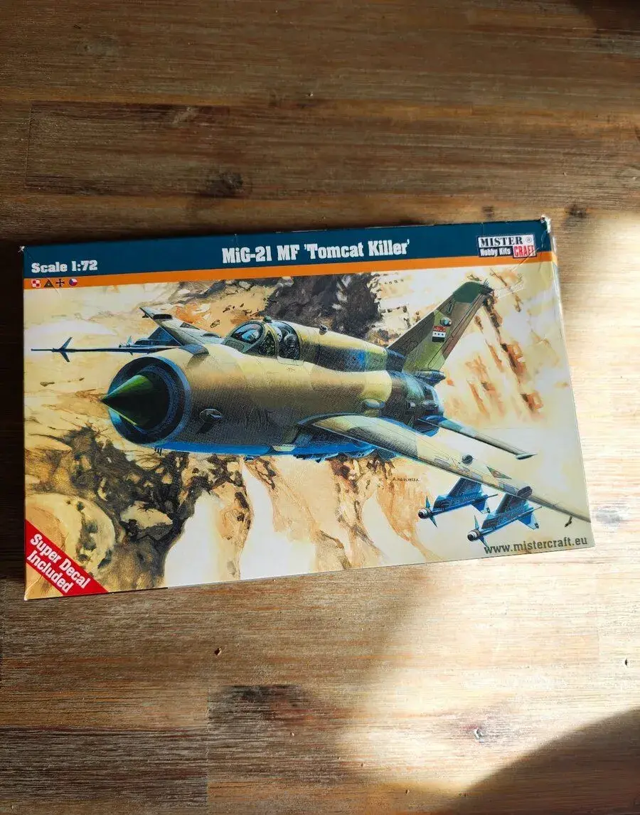 Plastikový model MiG-21 MF 'Tomcat Killer' 1:72 (MisterCra