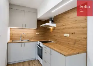 Pronájem moderního bytu 2+kk, 38 m² – ideální pro studenty |