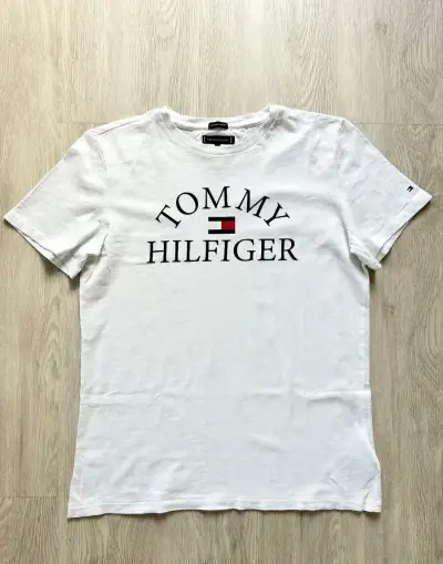 Tričko Tommy Hilfiger vel. 176 (S)