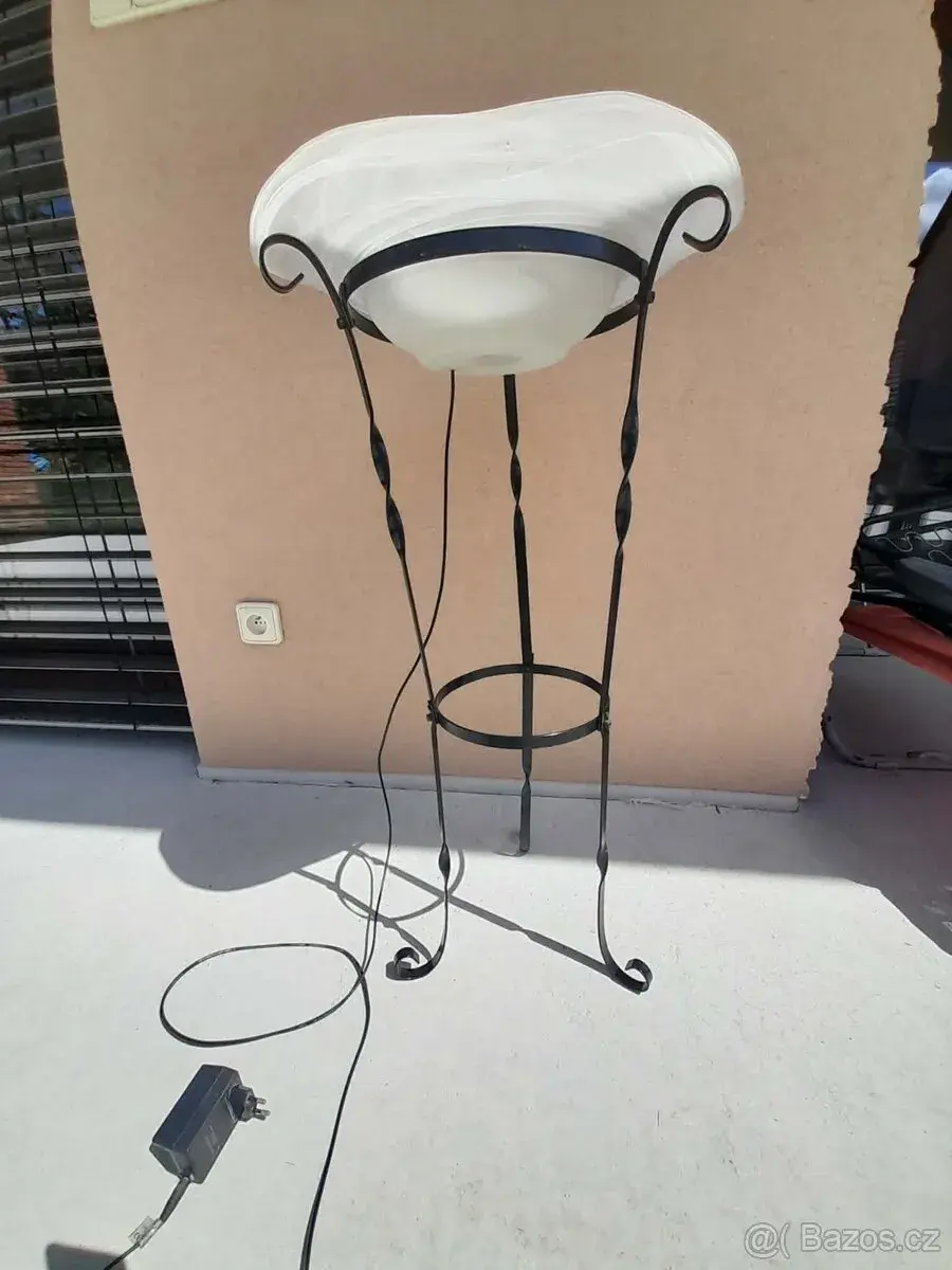 Zvlhčující lampu