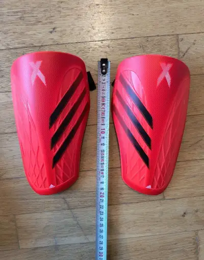 Chrániče adidas vel. L
