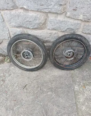 Kola na Jawa pionýr 05 20 21 23