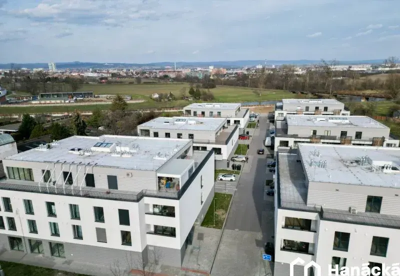 Pronájem garážového stání v Olomouci, ul. Věry.