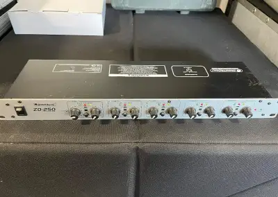 Omnitronic ZD 250