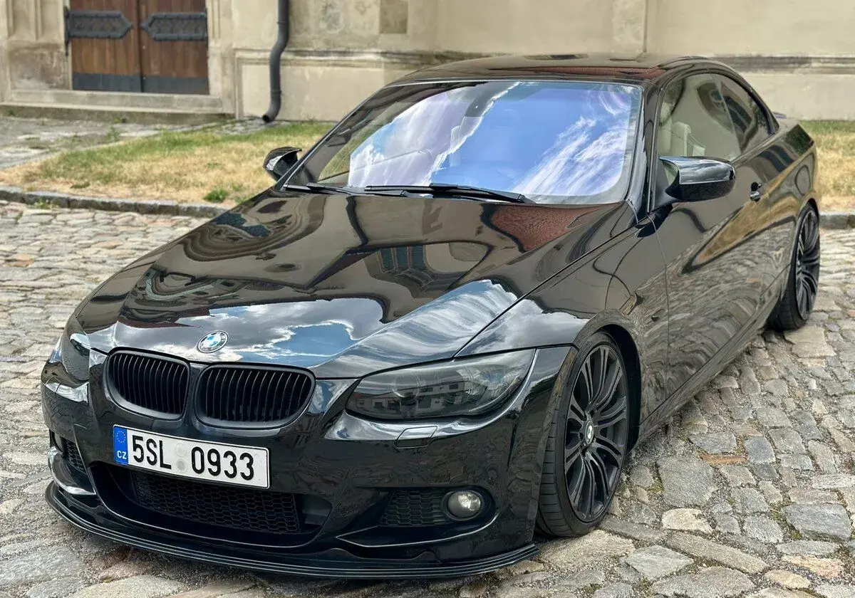 BMW 330i – 2010, 262 000 km