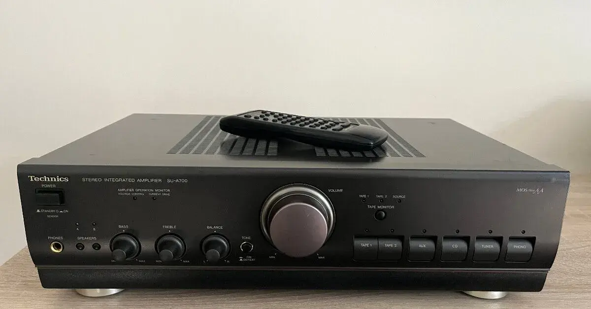 Zesilovač Technics SU-A700