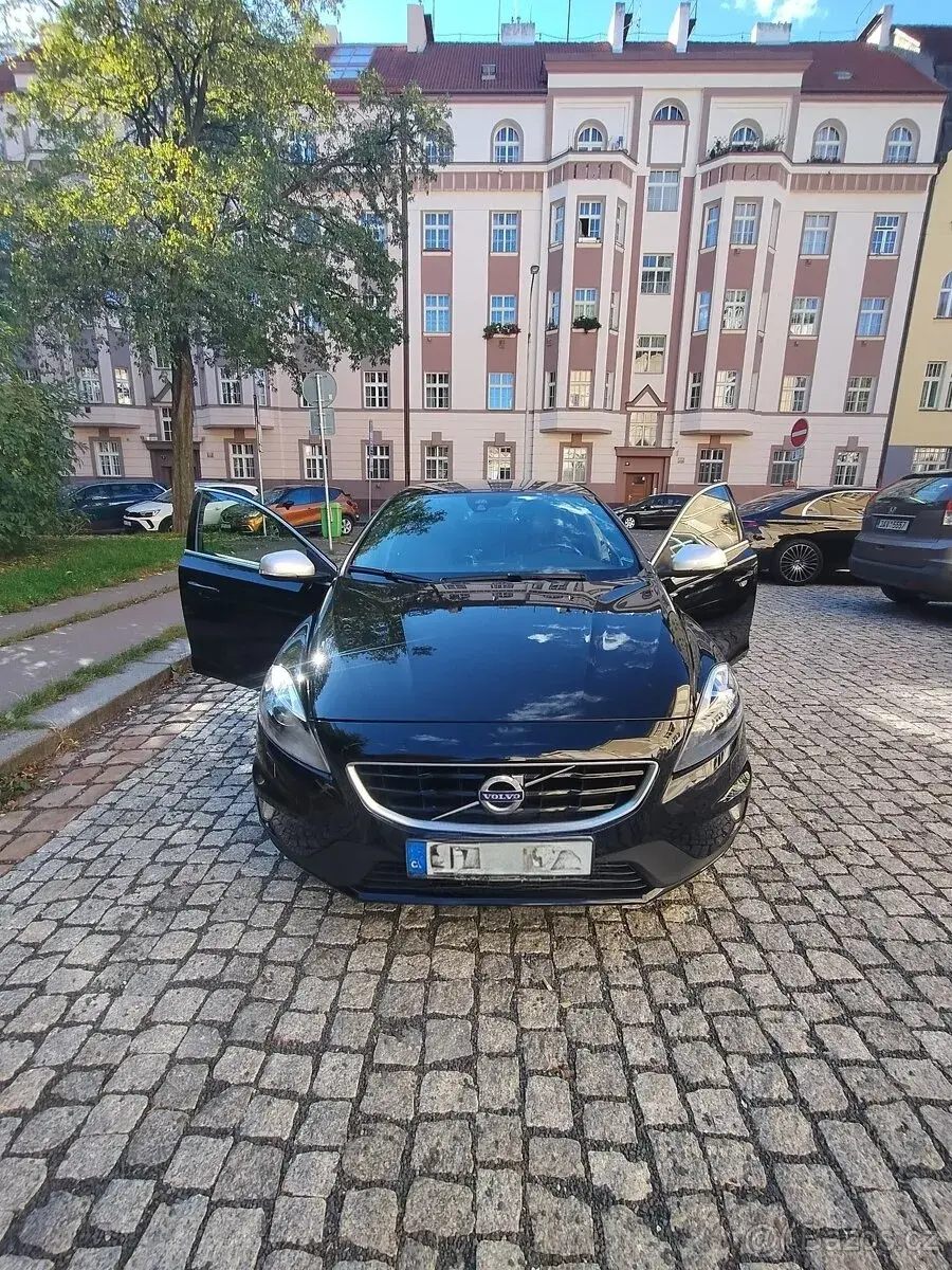 Volvo V40 – 2016