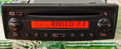 Originální autorádio Fiat 250 CD SB05