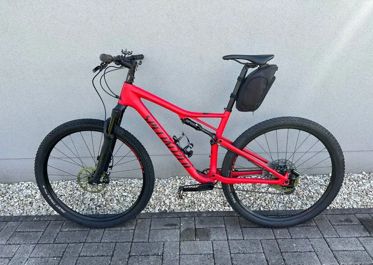 Specialized Epic Comp Carbon 29 – vel. L – stav